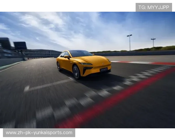 15万级轿跑真能家用？2025 款东风奕派 eπ007 试驾后，我被圈粉了